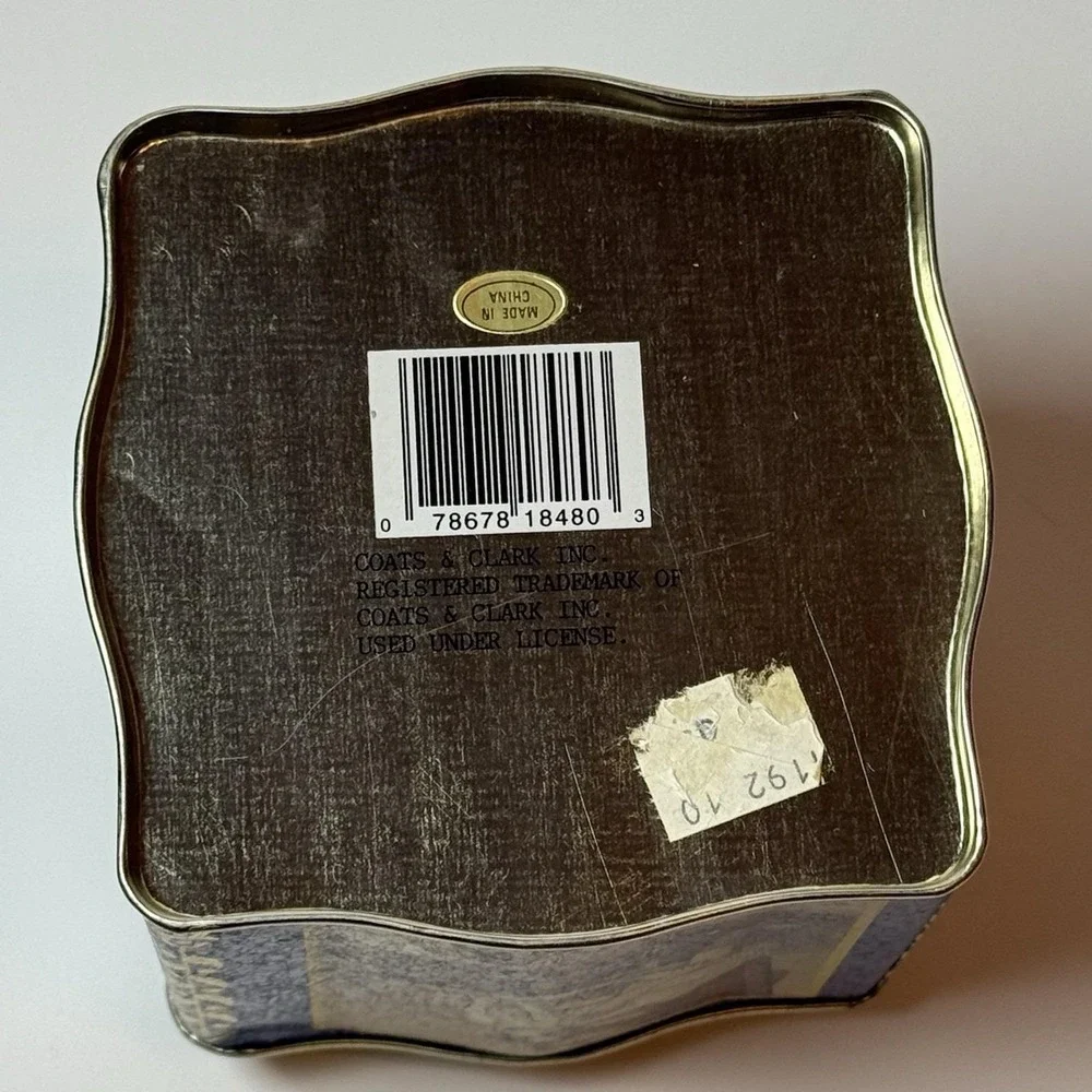 Vintage Clark's O.N.T. Spool Cotton Tin Blue Gold Advertising Sewing Can‎